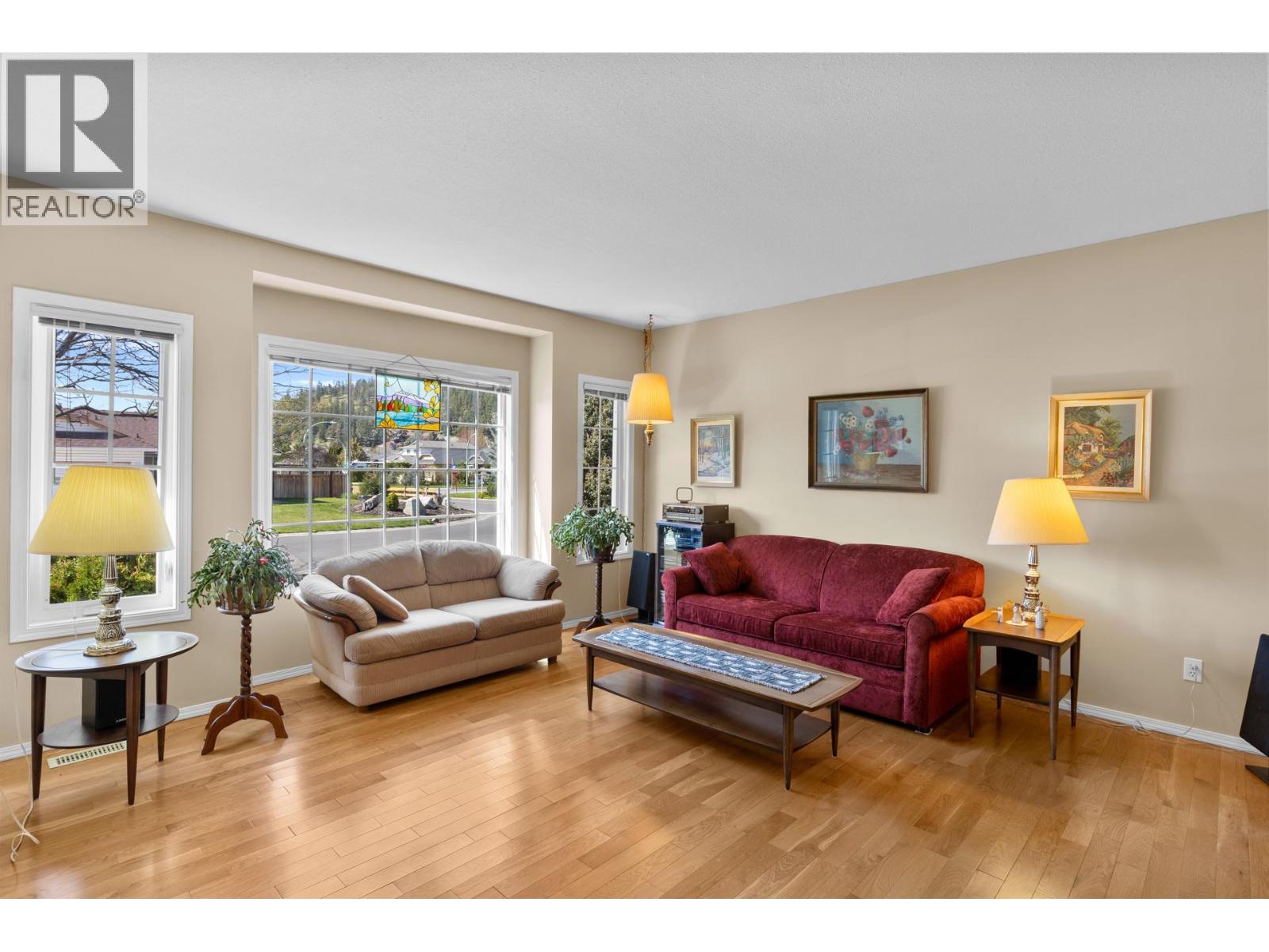  390 McTavish Crescent, Kelowna