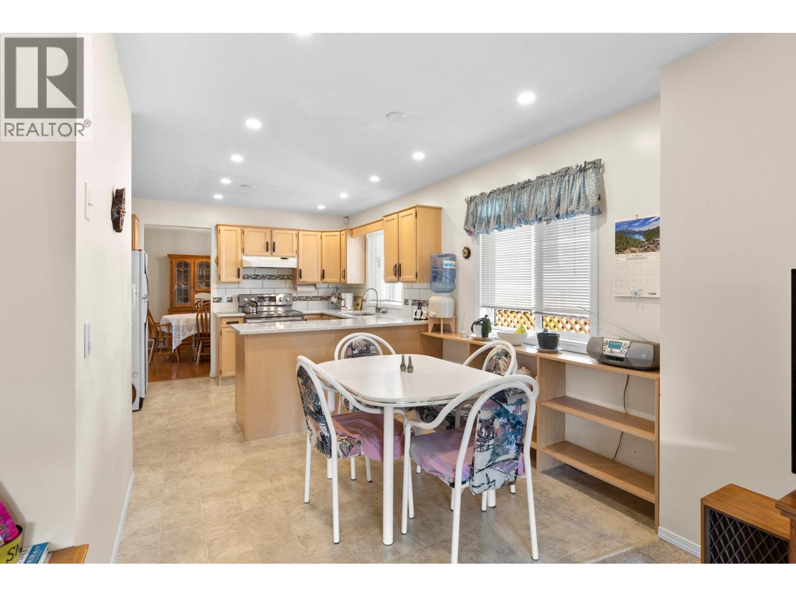  390 McTavish Crescent, Kelowna