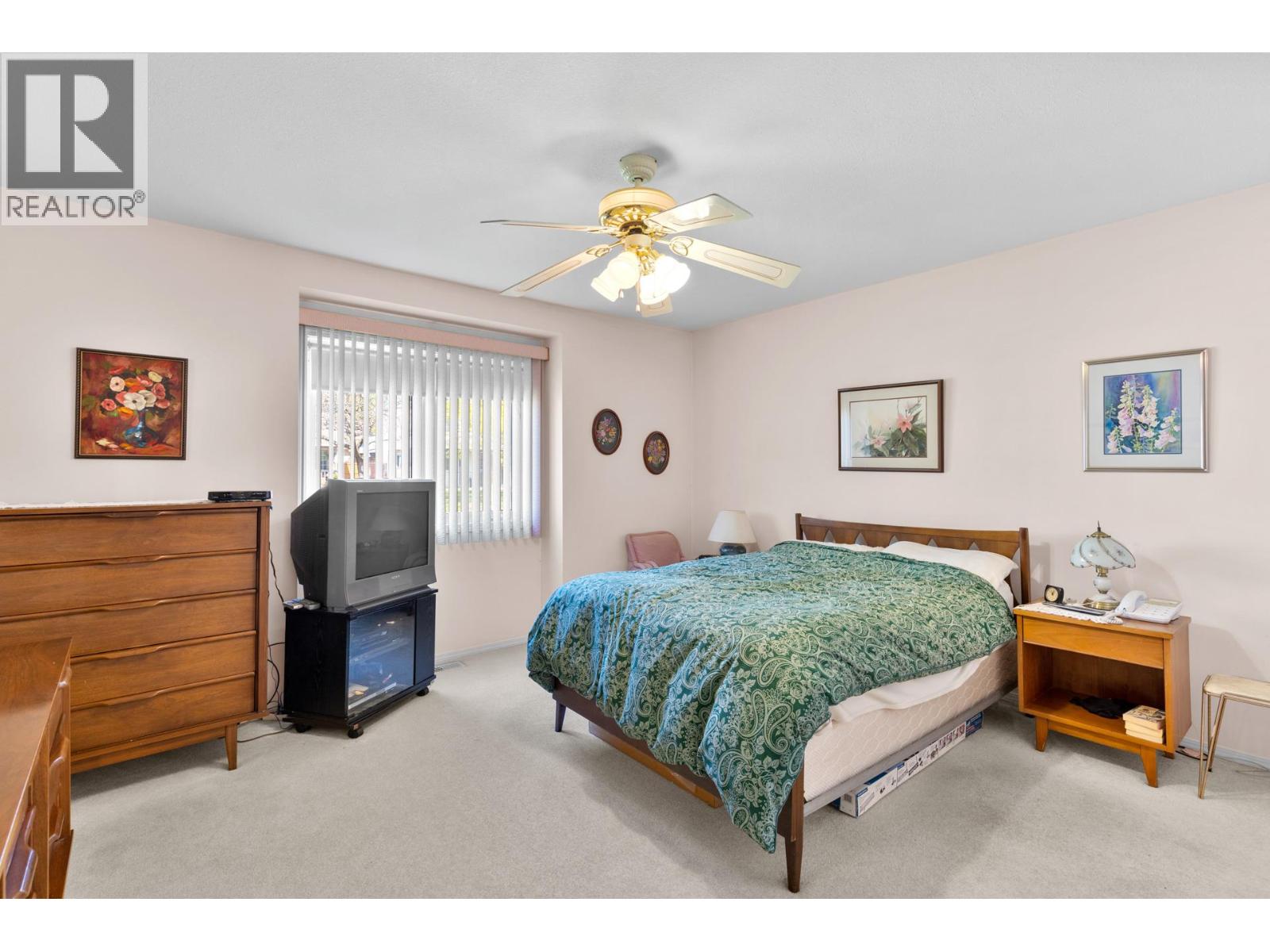  390 McTavish Crescent, Kelowna