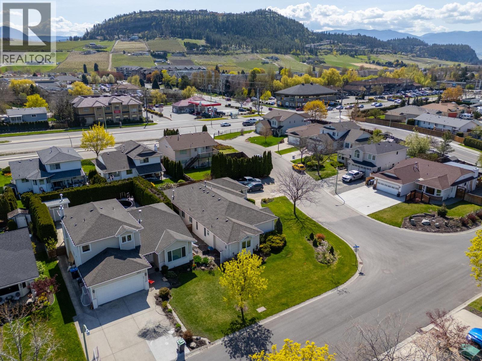  390 McTavish Crescent, Kelowna