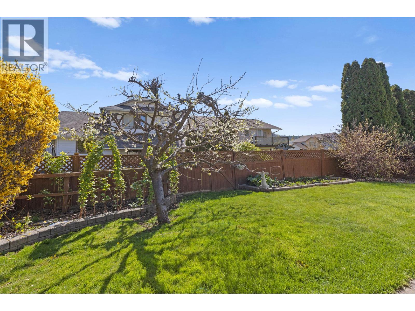  390 McTavish Crescent, Kelowna