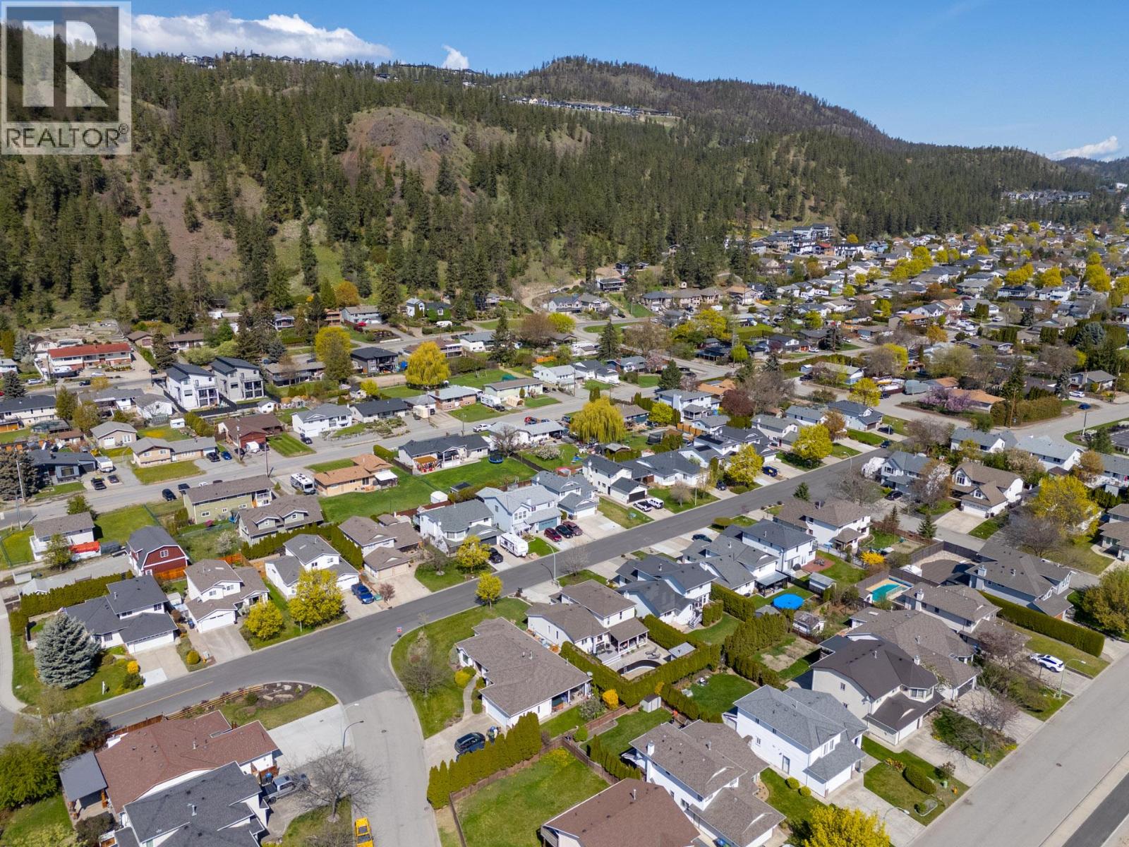  390 McTavish Crescent, Kelowna