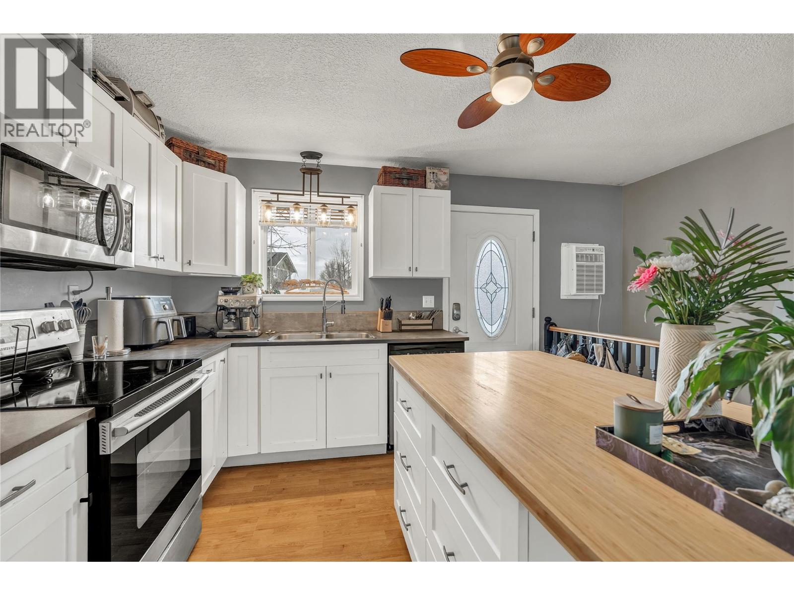 764 Penticton Avenue, Penticton