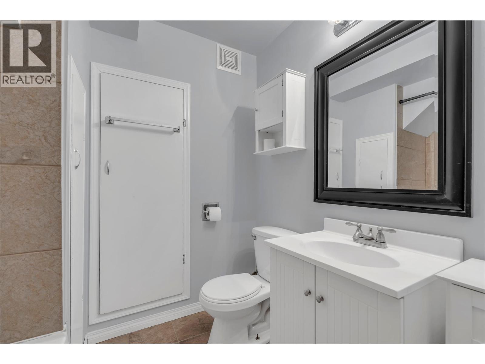 764 Penticton Avenue, Penticton