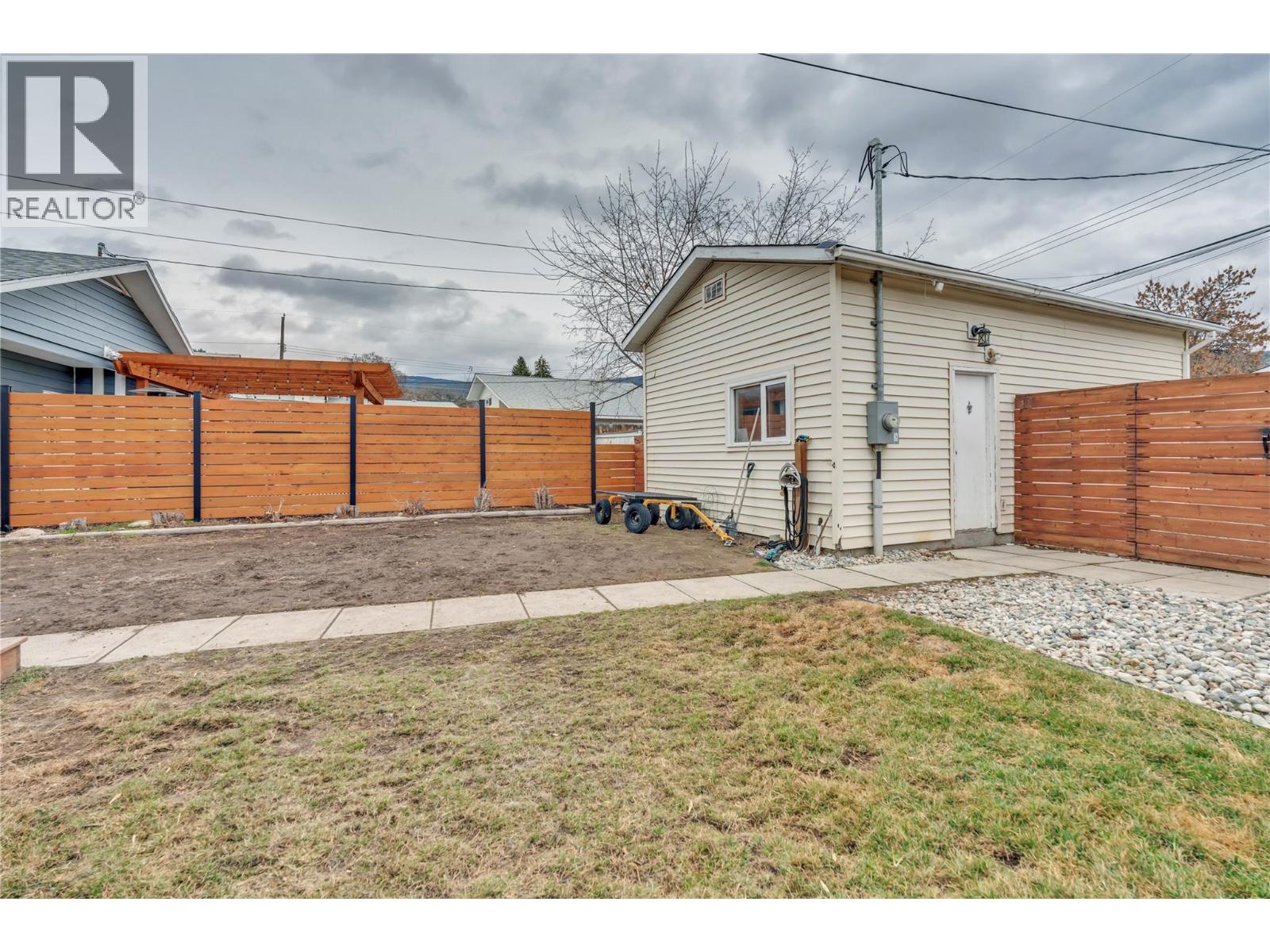 764 Penticton Avenue, Penticton