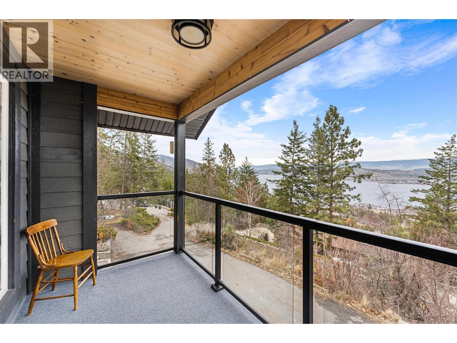  1642 Griffiths Place, West Kelowna