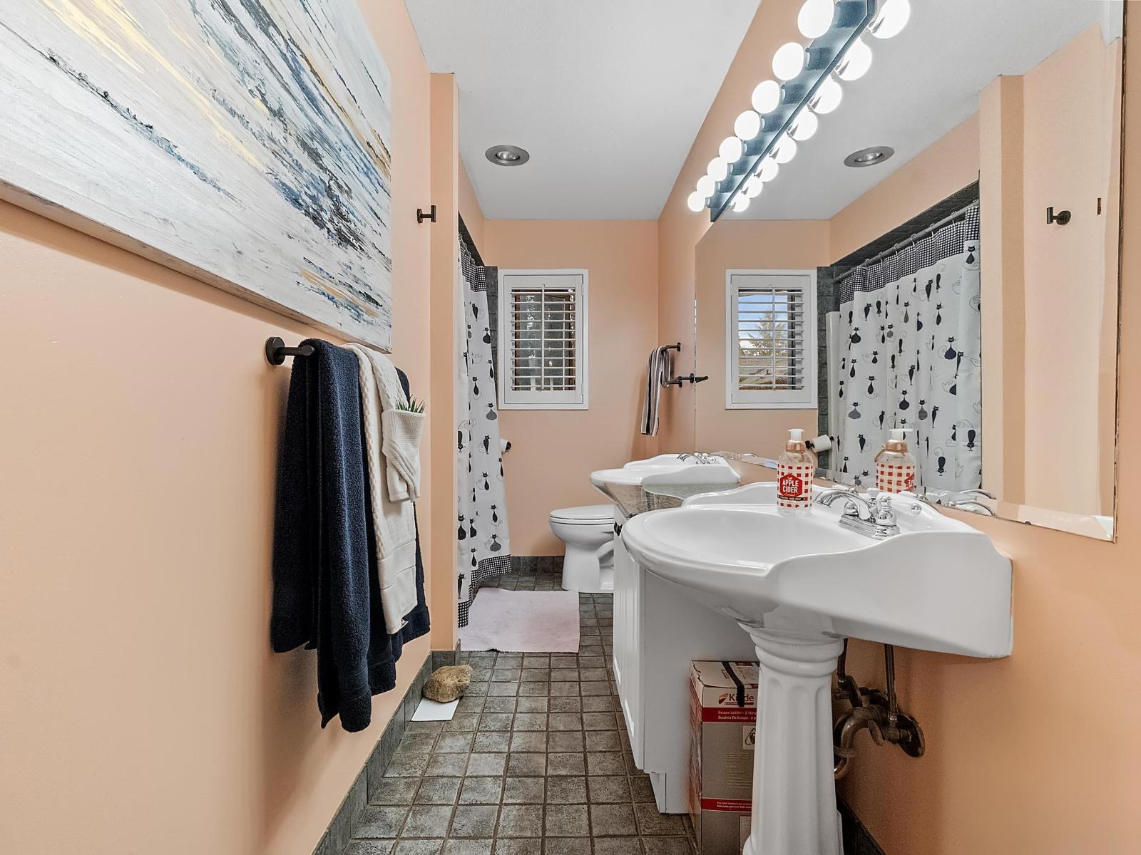 6436 MCKENZIE Drive, Delta