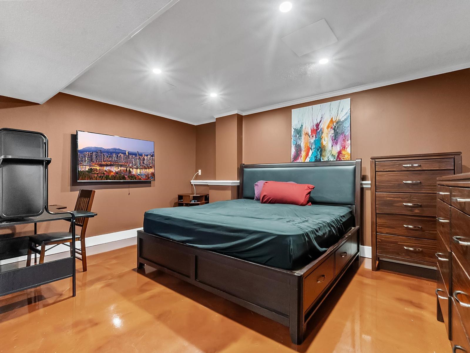 6436 MCKENZIE Drive, Delta