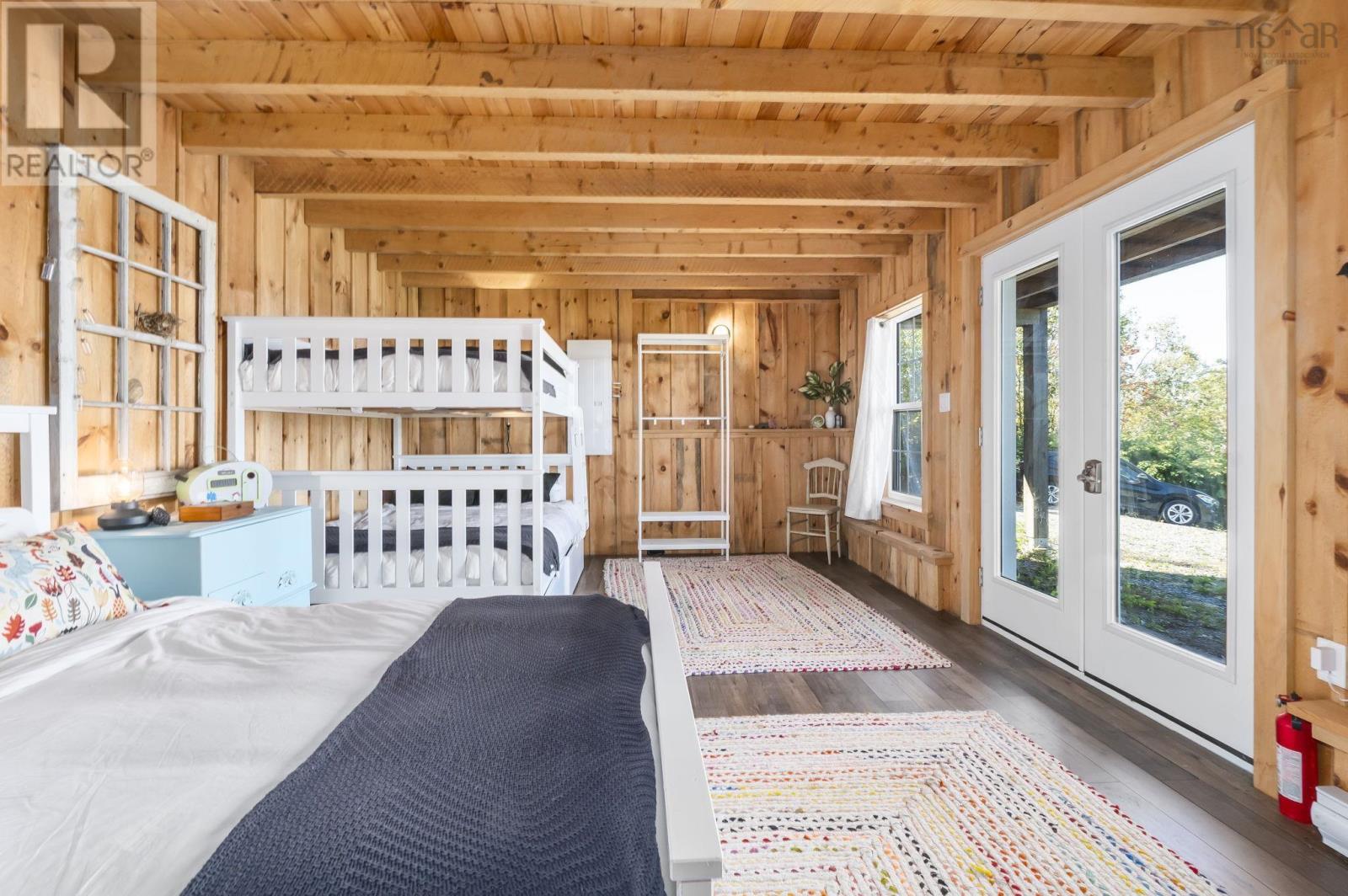 Property 29 of 51 of 54 Cove Road