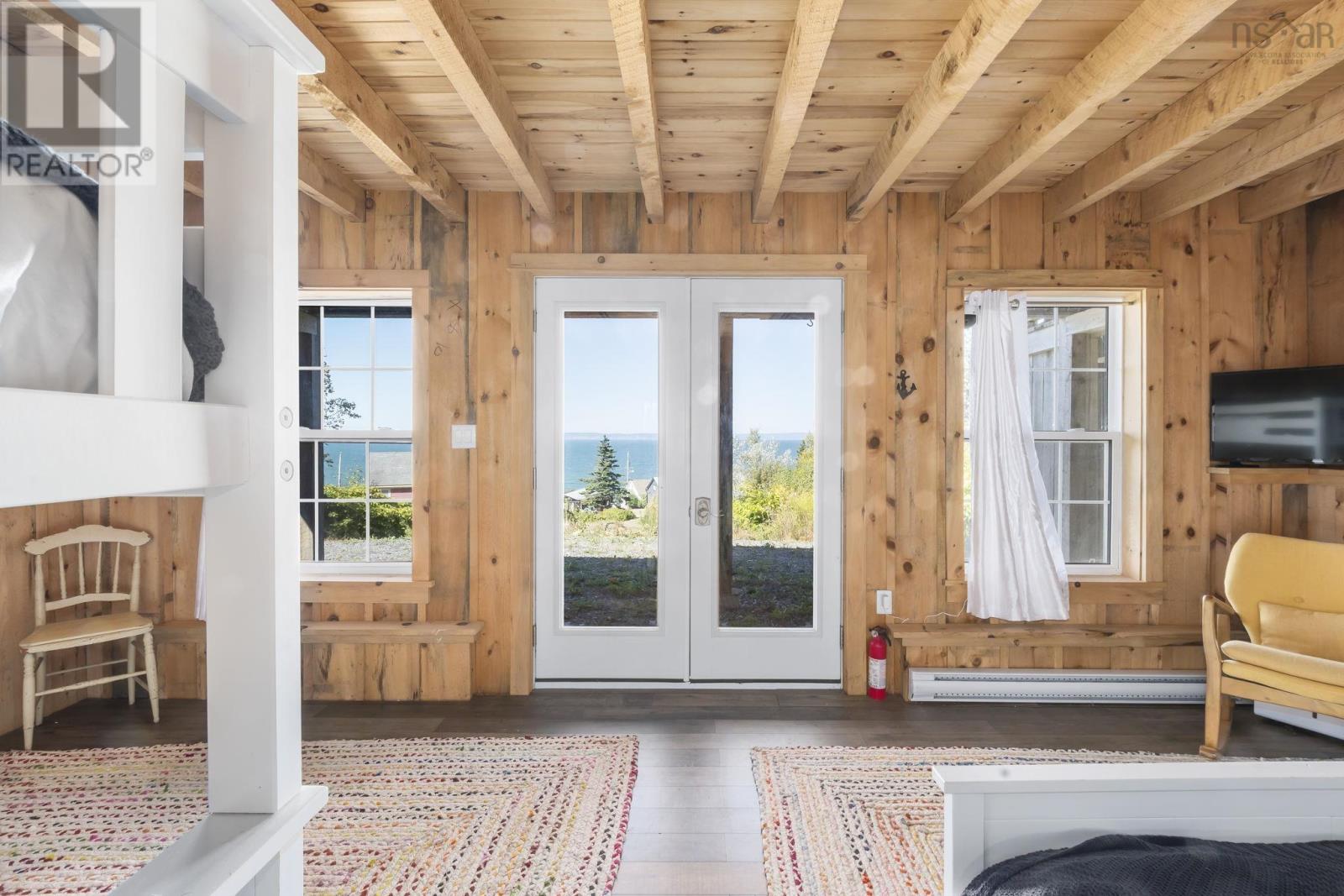 Property 26 of 51 of 54 Cove Road