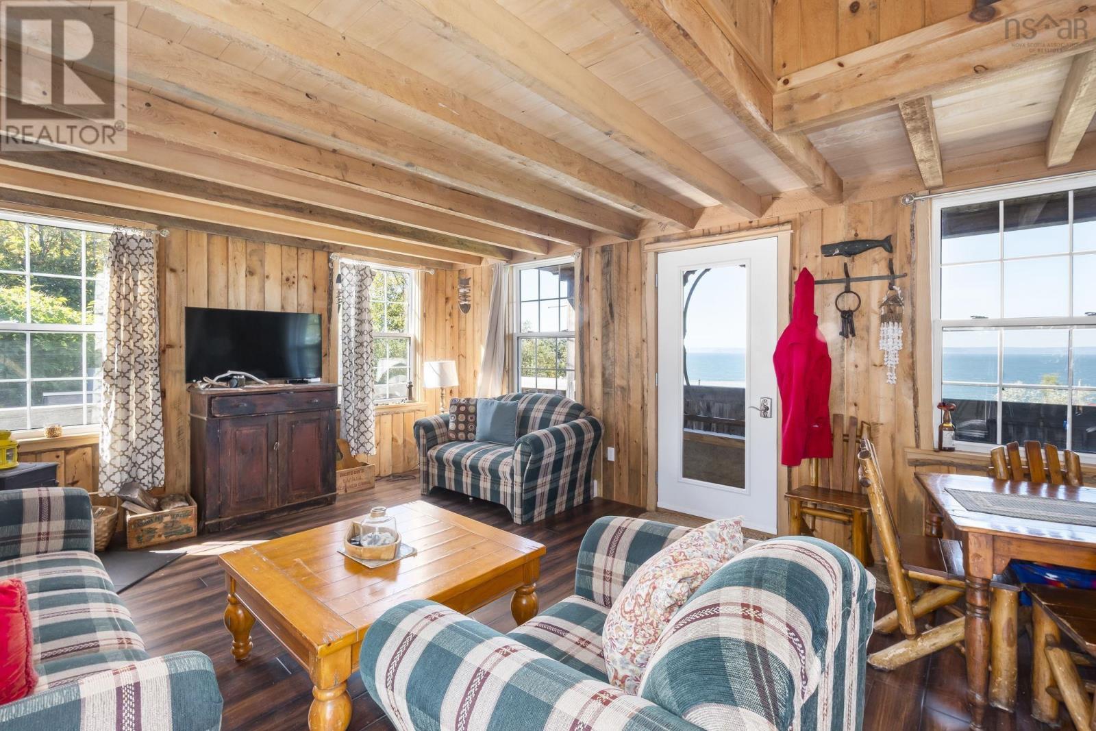 Property 4 of 51 of 54 Cove Road