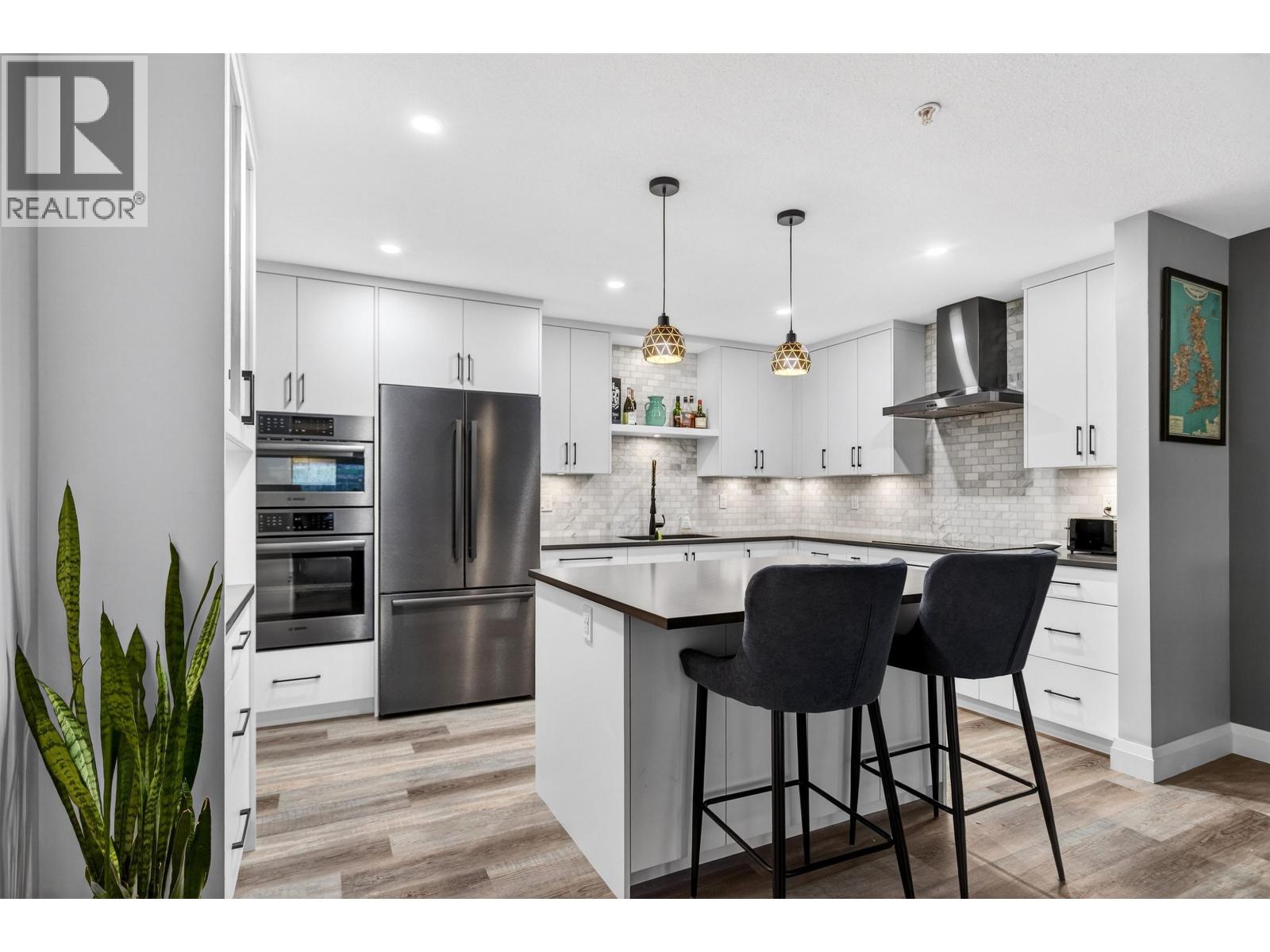 304 19236 FORD ROAD, Pitt Meadows