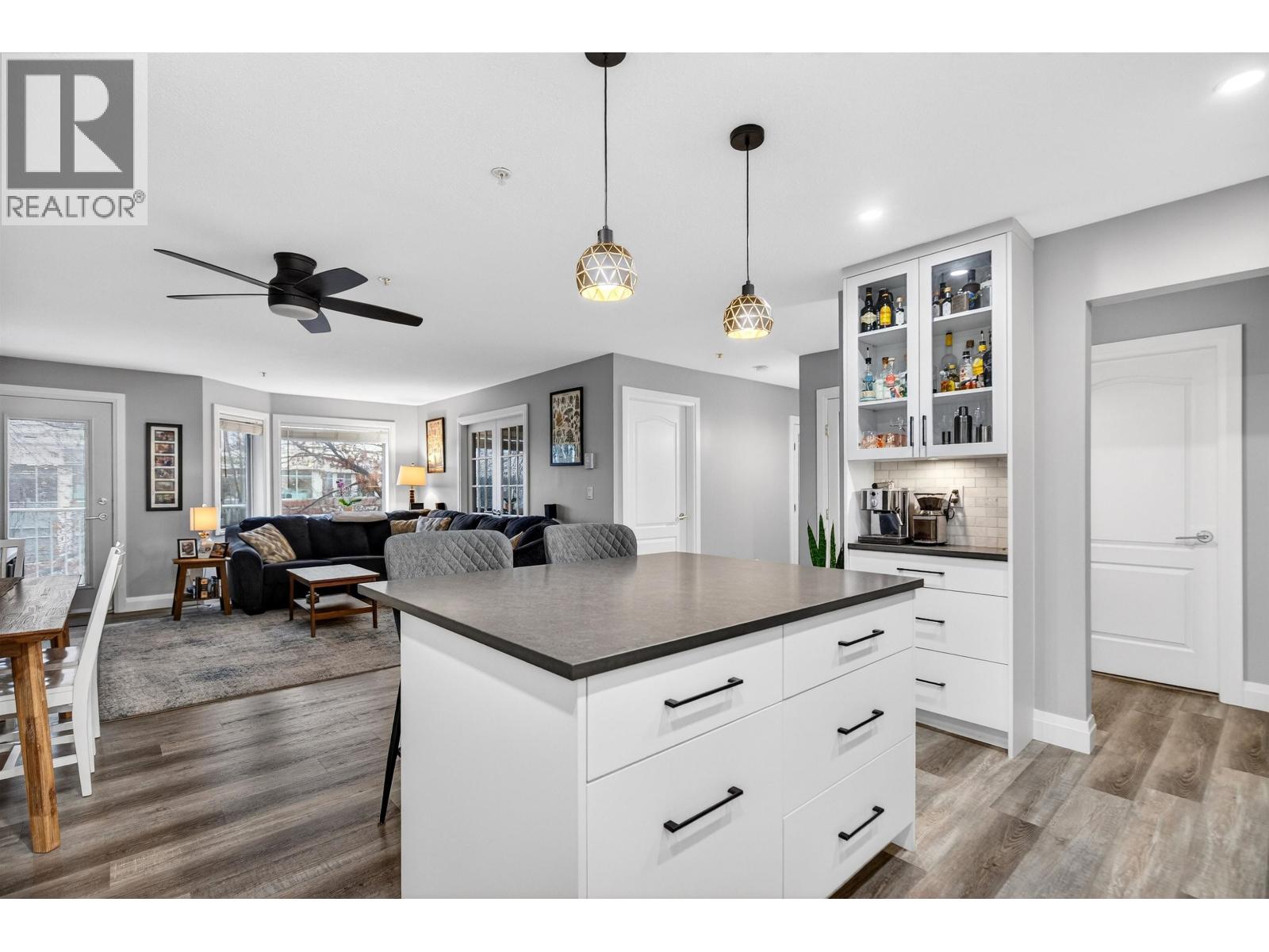 304 19236 FORD ROAD, Pitt Meadows