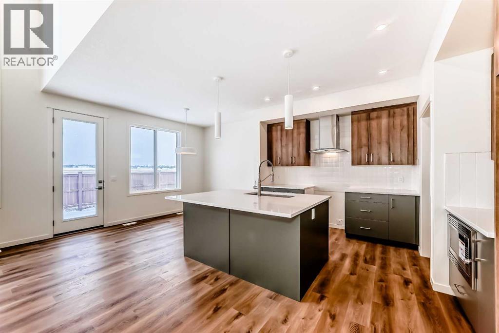 Single Family House for Sale in  Bartlett Crescent SE Rangeview Calgary 