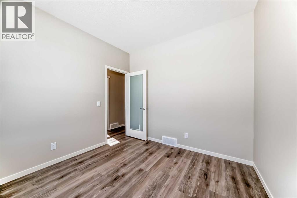 Single Family House for Sale in  Mercado Landing SE Mahogany Calgary 