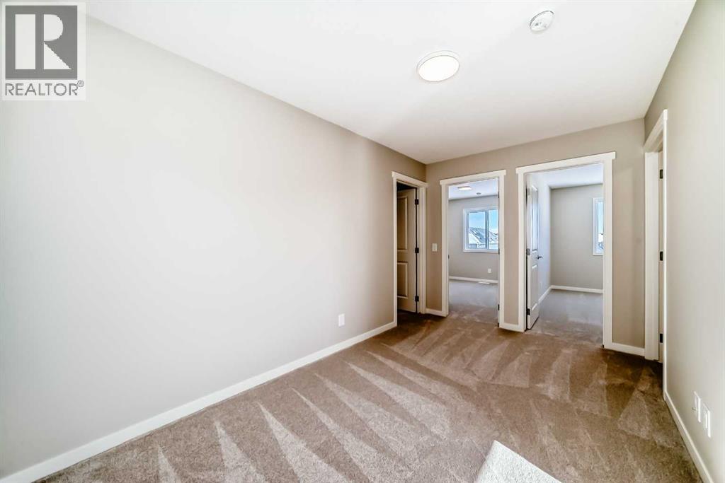 Single Family House for Sale in  Mercado Landing SE Mahogany Calgary 