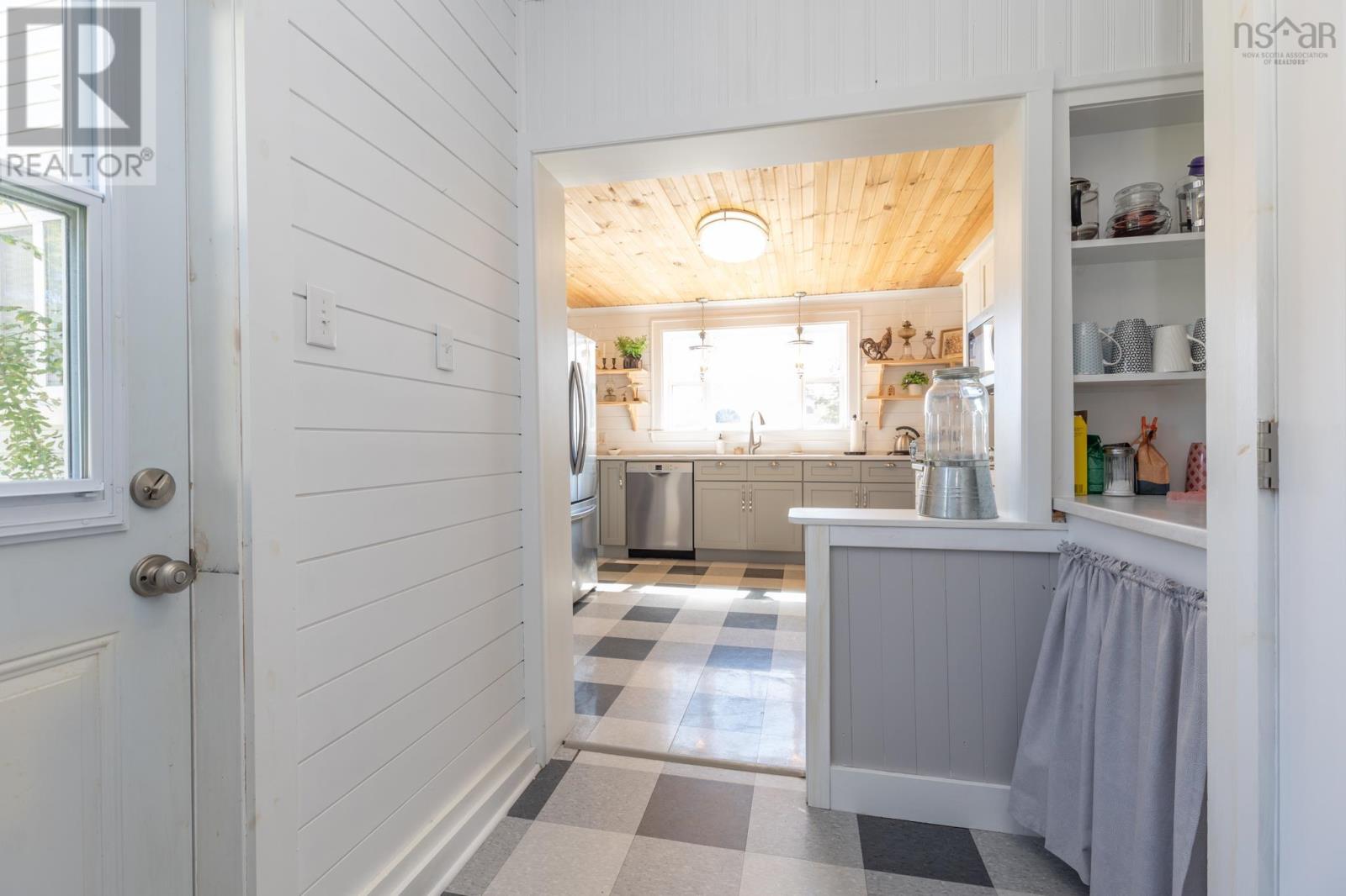 Property 10 of 40 of 53 William Street