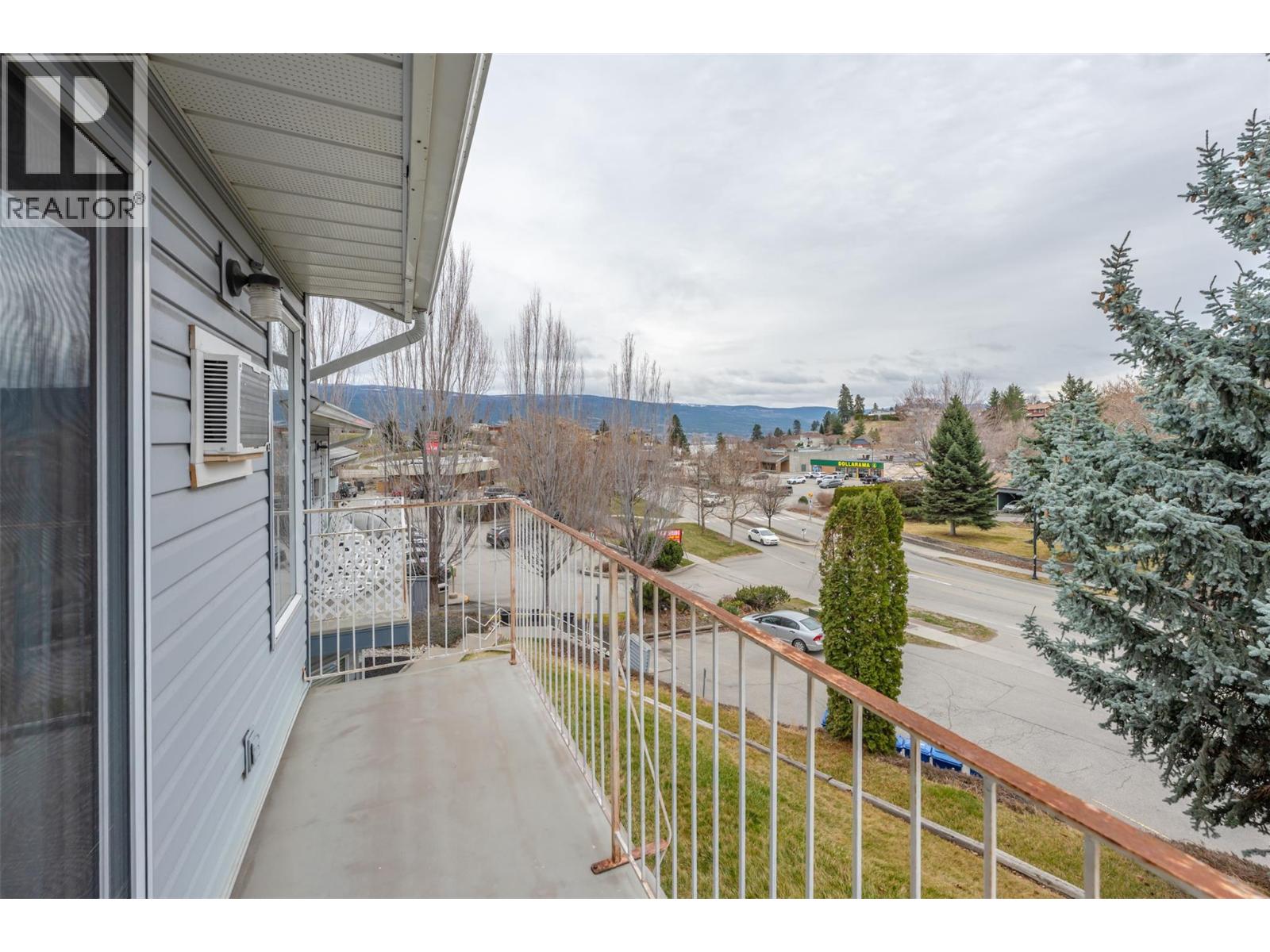 7720 Prairie Valley Road Unit# 3, Summerland