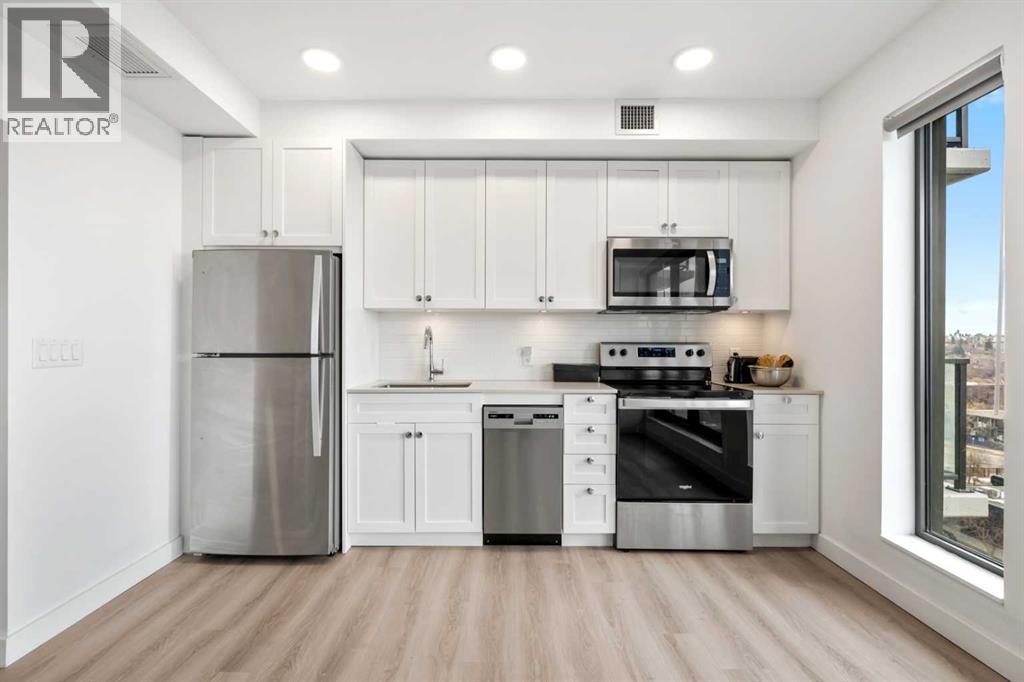 Single Family House for Sale in    Street NE Crescent Heights Calgary 