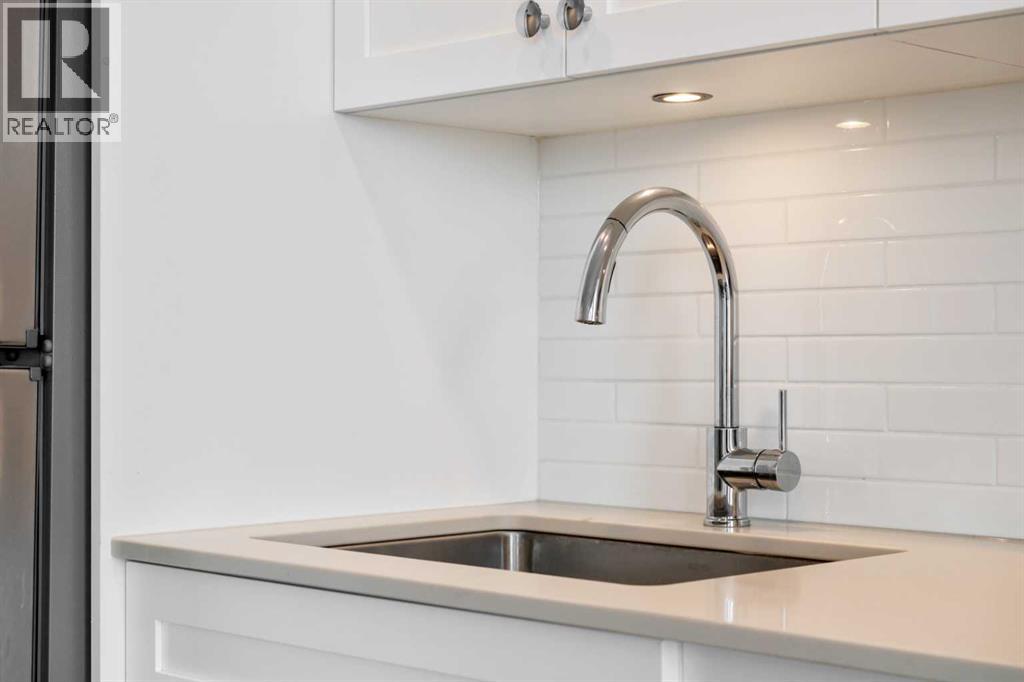 Single Family House for Sale in    Street NE Crescent Heights Calgary 