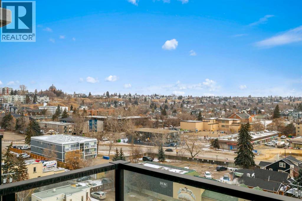 Single Family House for Sale in    Street NE Crescent Heights Calgary 