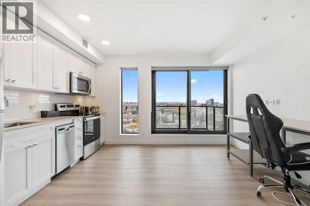 Single Family House for Sale in    Street NE Crescent Heights Calgary 