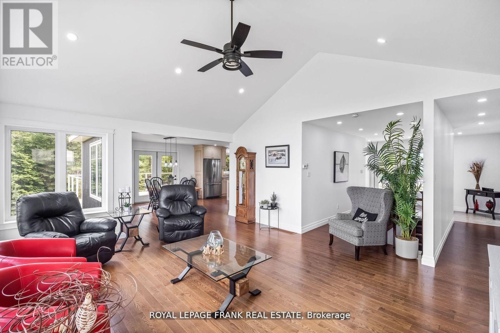 370 DETLOR ROAD - 10
