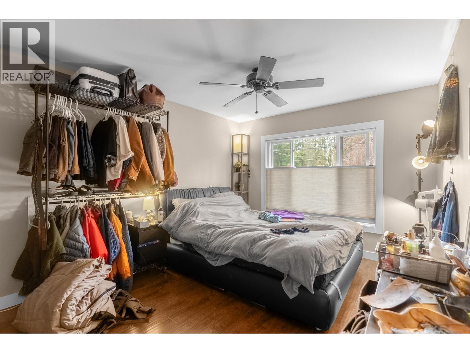 518 W 23RD STREET, North Vancouver