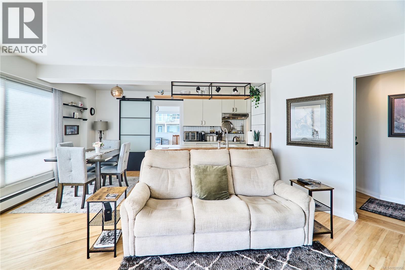 #204 375 Newcastle Ave - 17