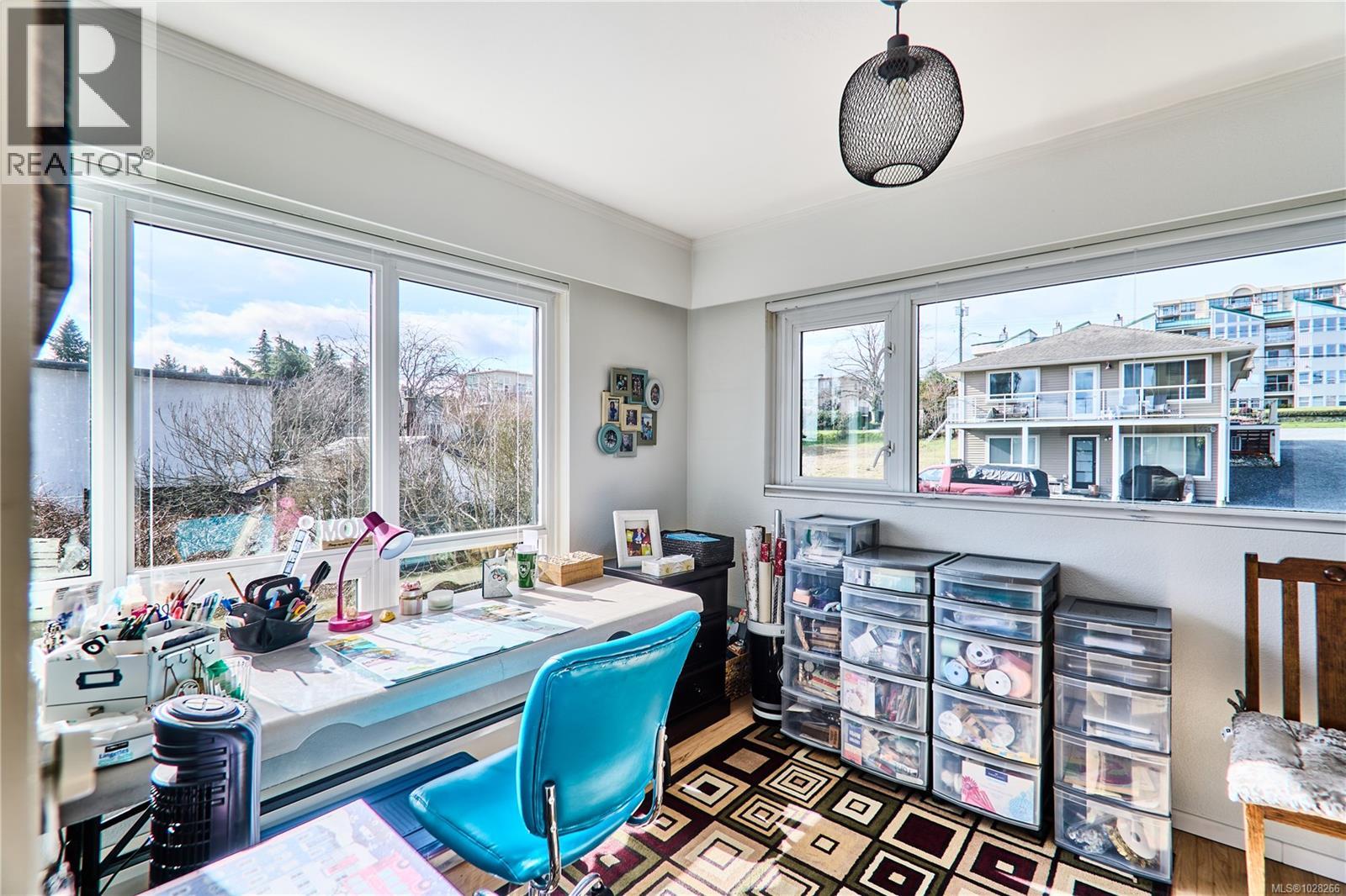 #204 375 Newcastle Ave - 23
