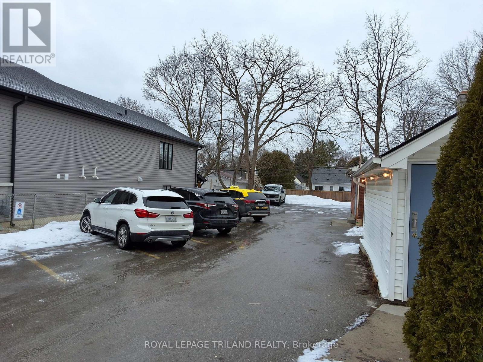 47 BOULLEE STREET - 11