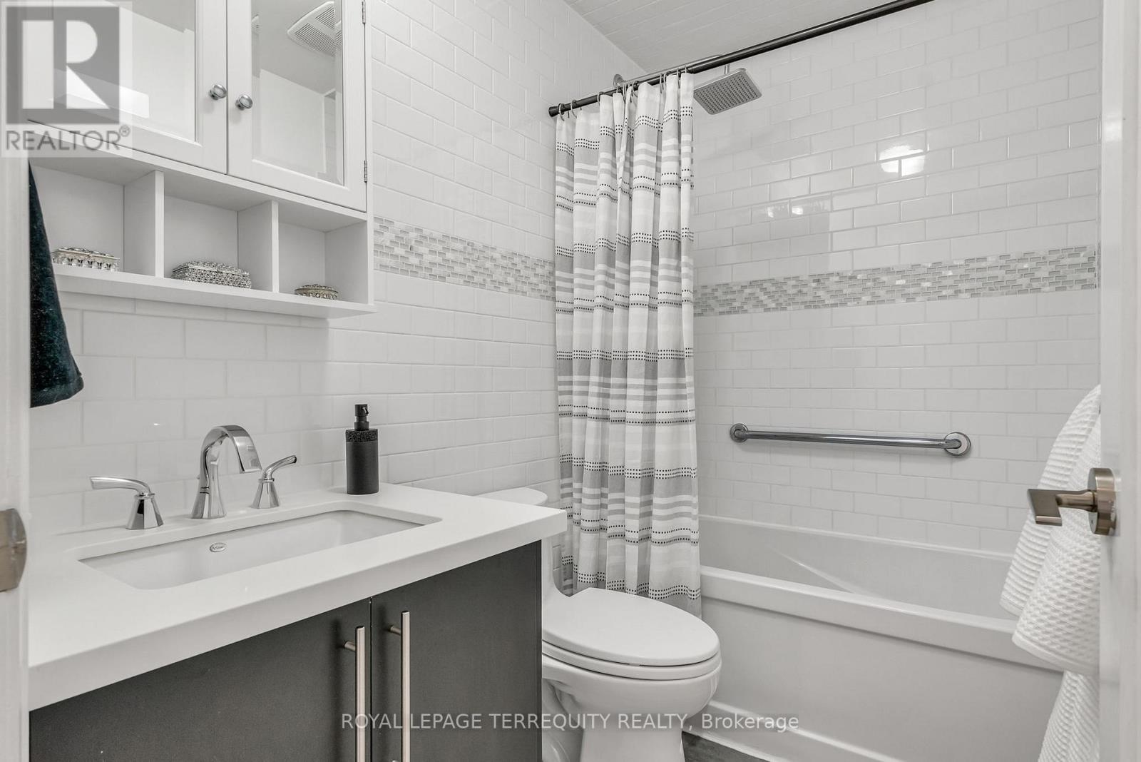 285 LISGAR STREET - 24