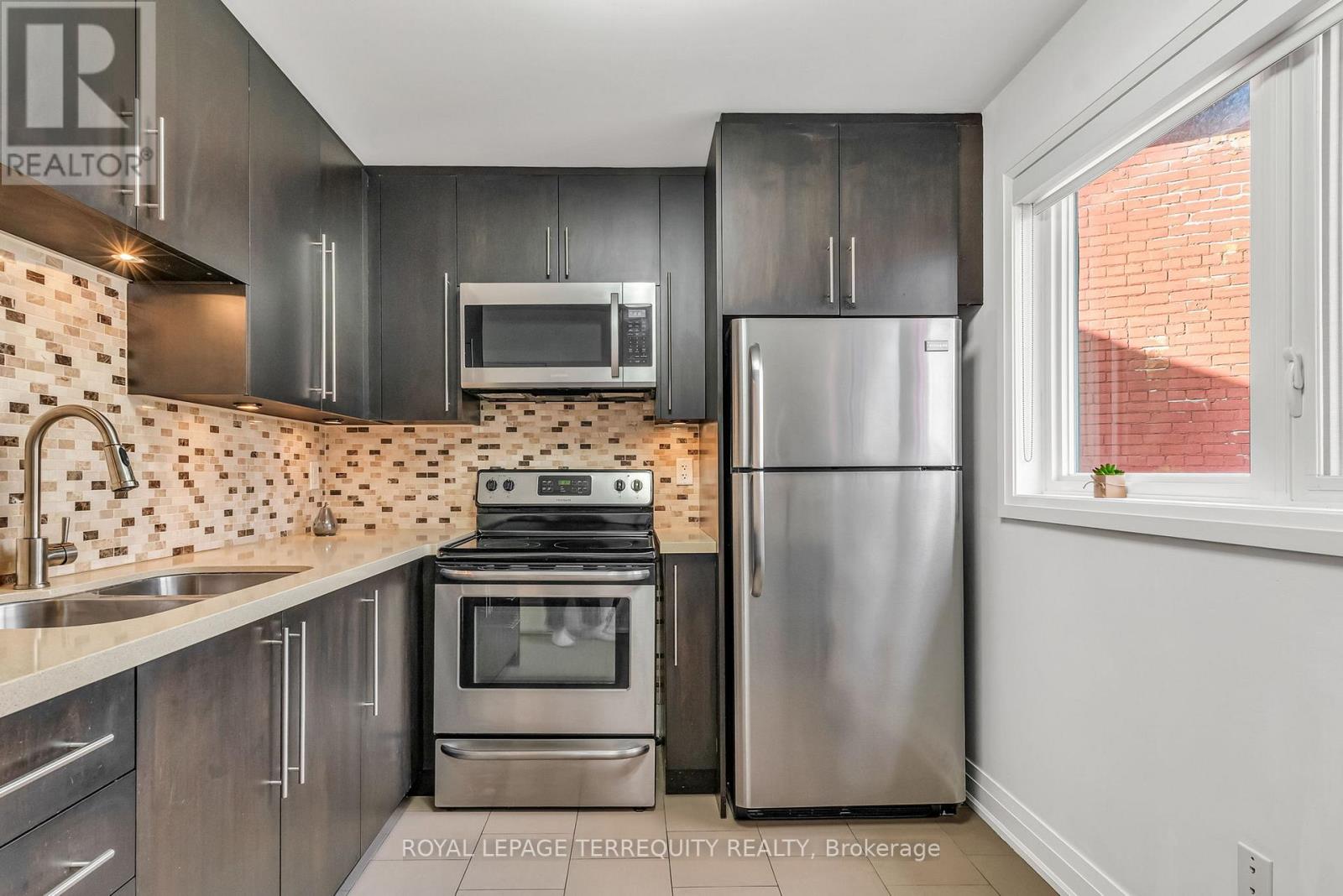 285 LISGAR STREET - 26