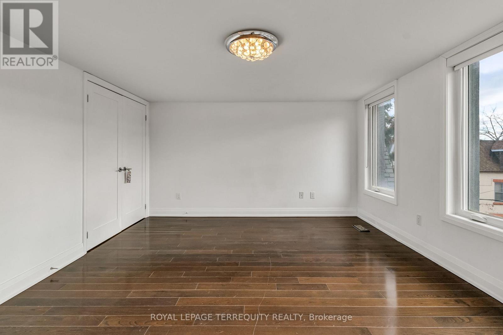 285 LISGAR STREET - 27