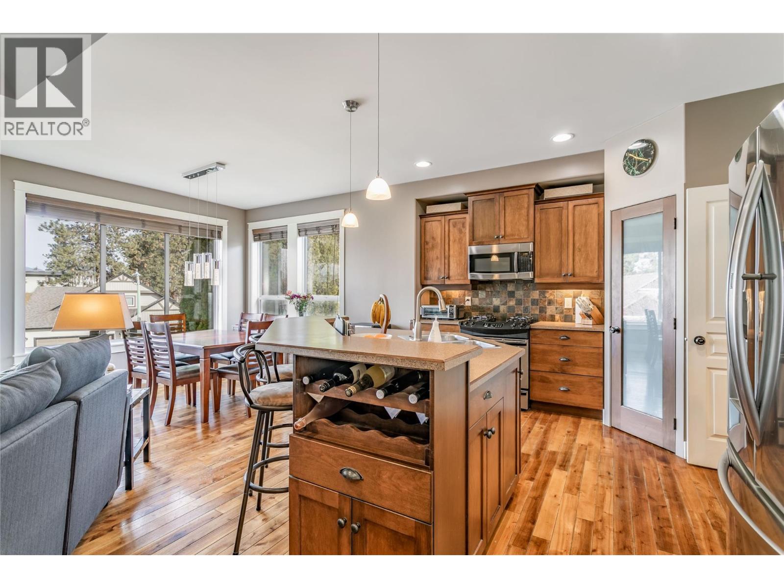 4902 Warbler Court, Kelowna