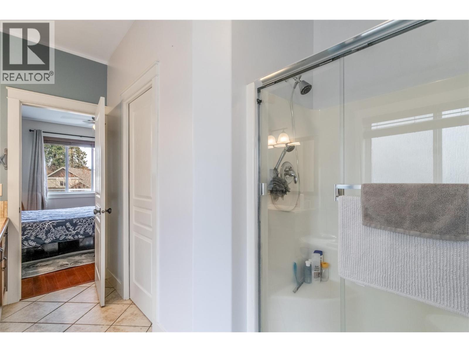 4902 Warbler Court, Kelowna