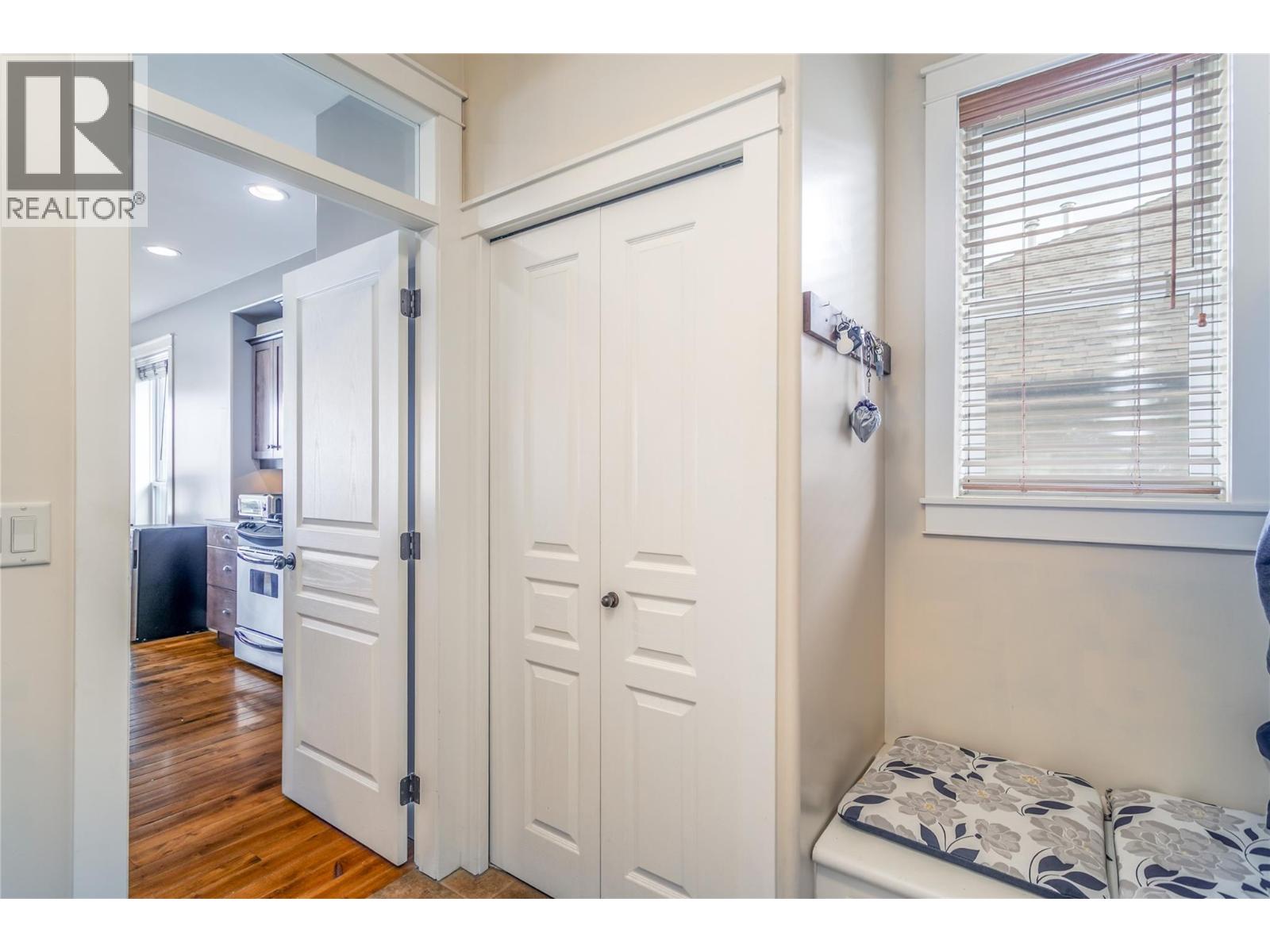 4902 Warbler Court, Kelowna