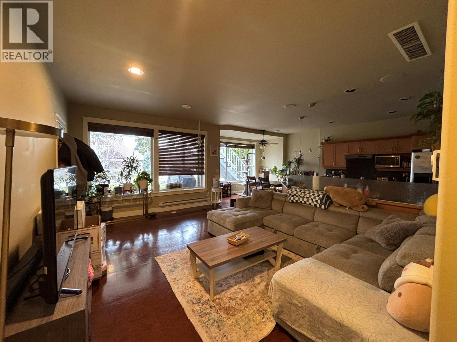 4902 Warbler Court, Kelowna