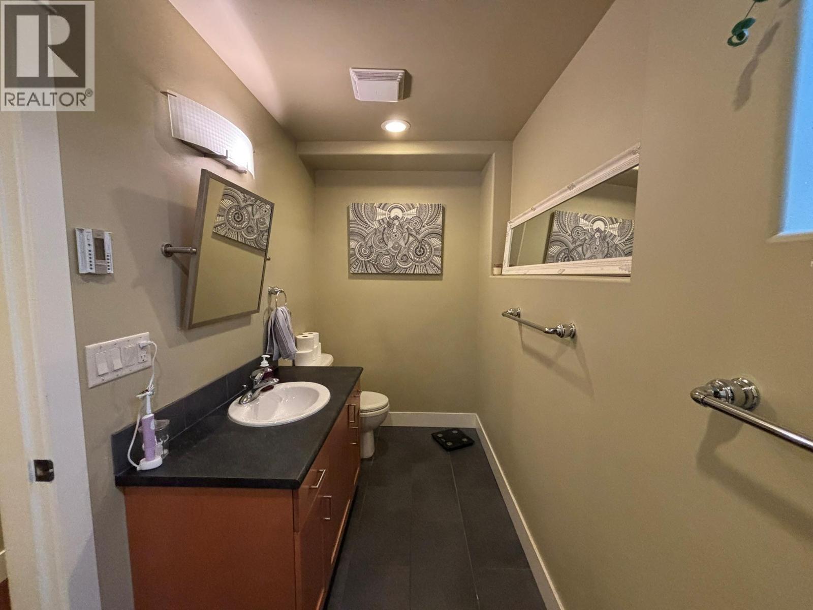 4902 Warbler Court, Kelowna