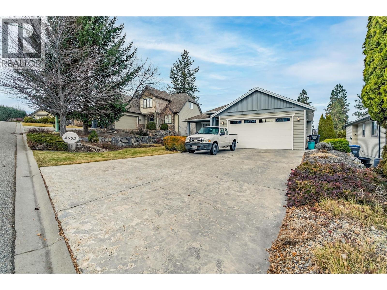 4902 Warbler Court, Kelowna