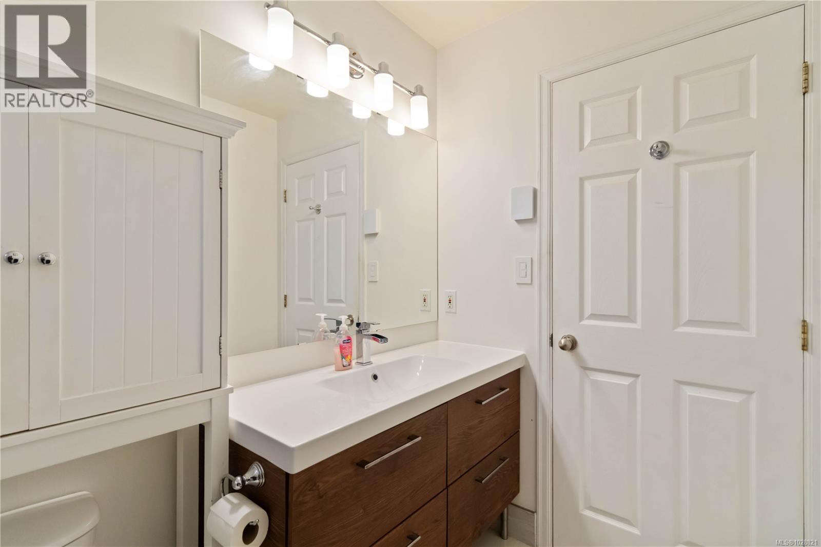 #211 2849 Peatt Rd - 16