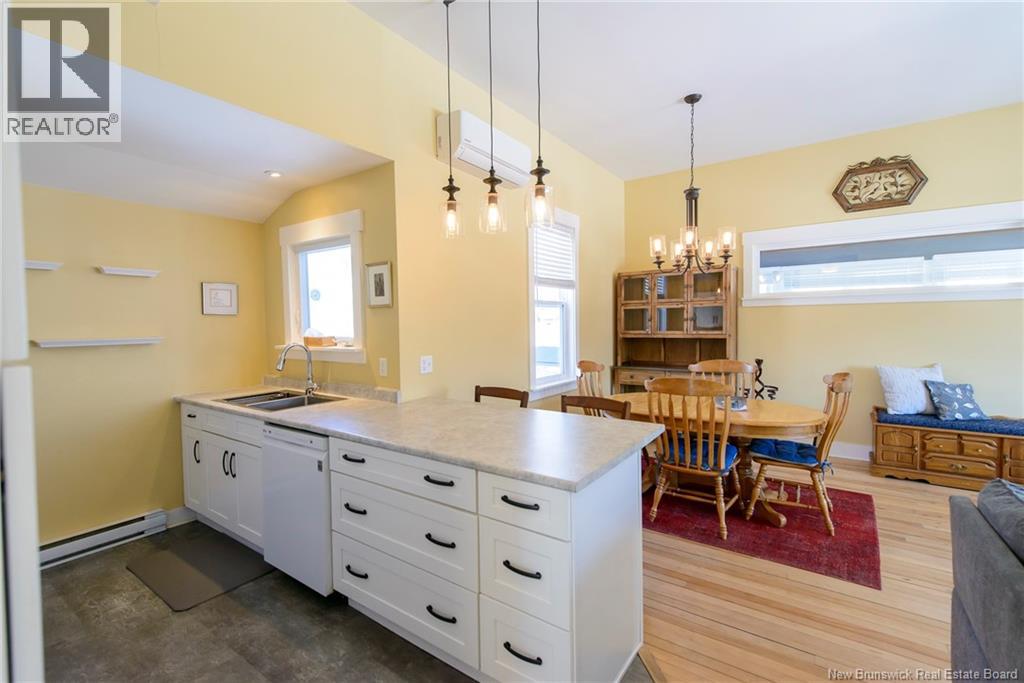 281 CARLETON STREET - 10