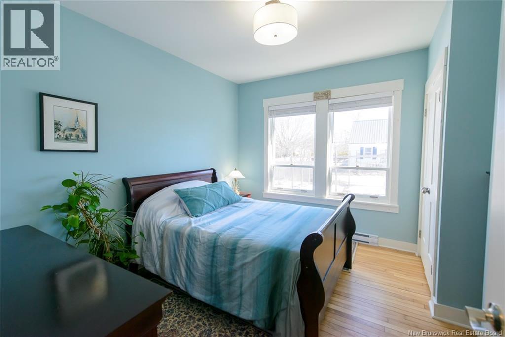 281 CARLETON STREET - 12