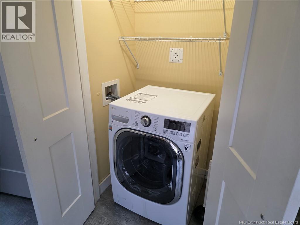 281 CARLETON STREET - 14