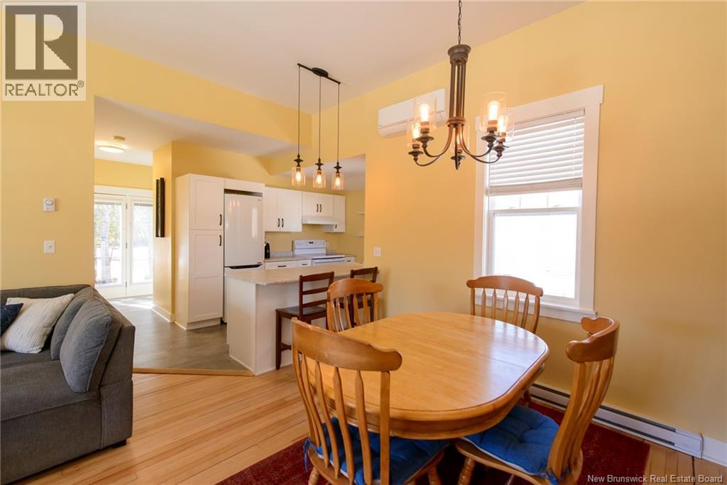 281 CARLETON STREET - 8