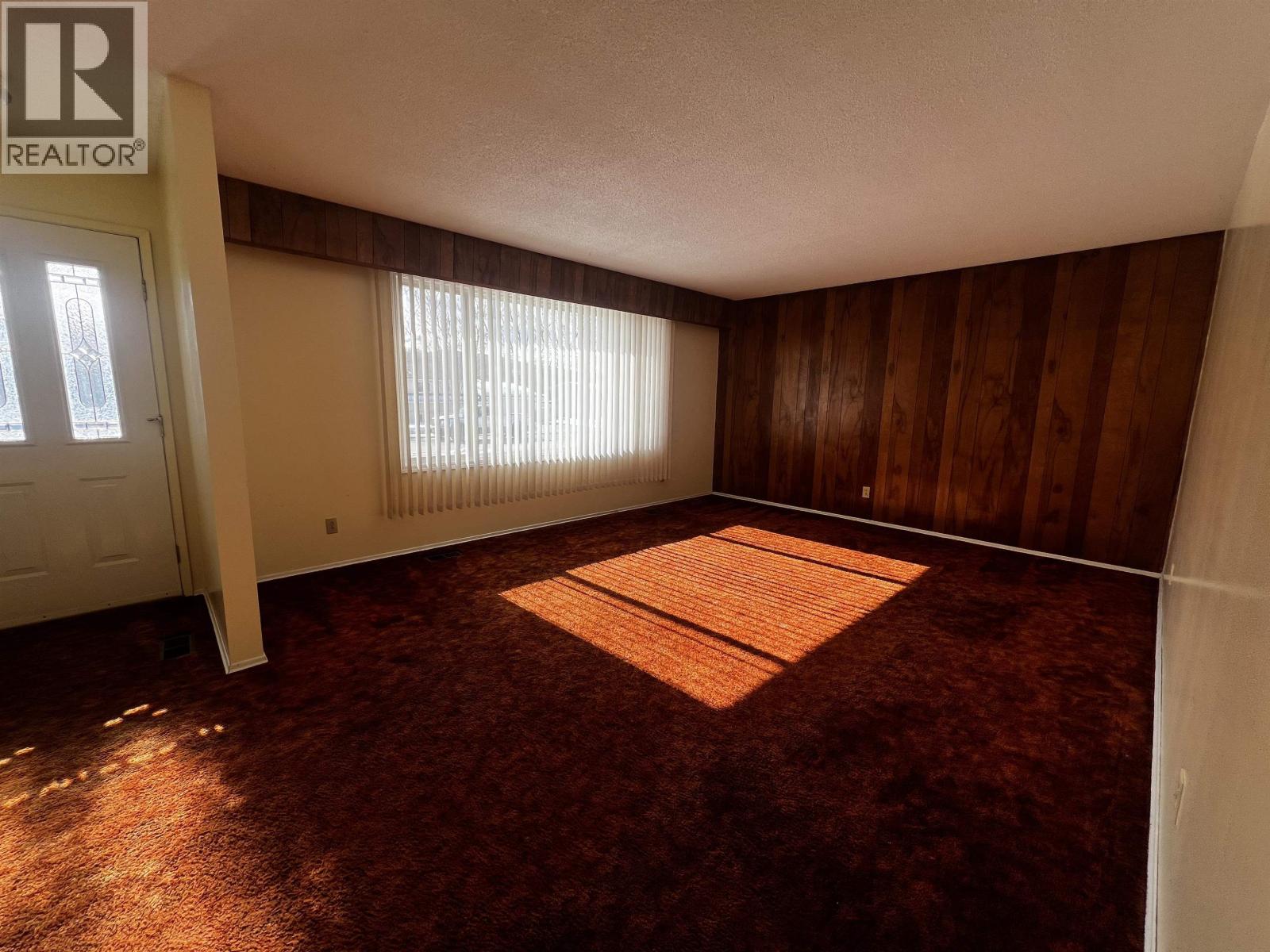 381 ENDAKO AVENUE, Fraser Lake