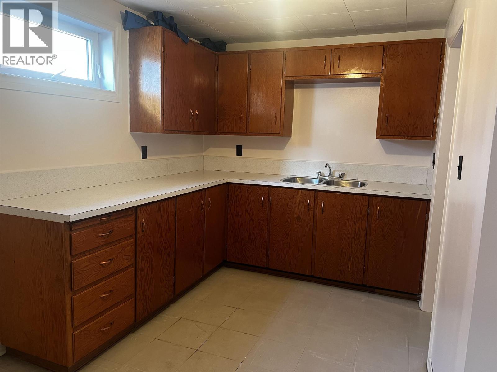 381 ENDAKO AVENUE, Fraser Lake