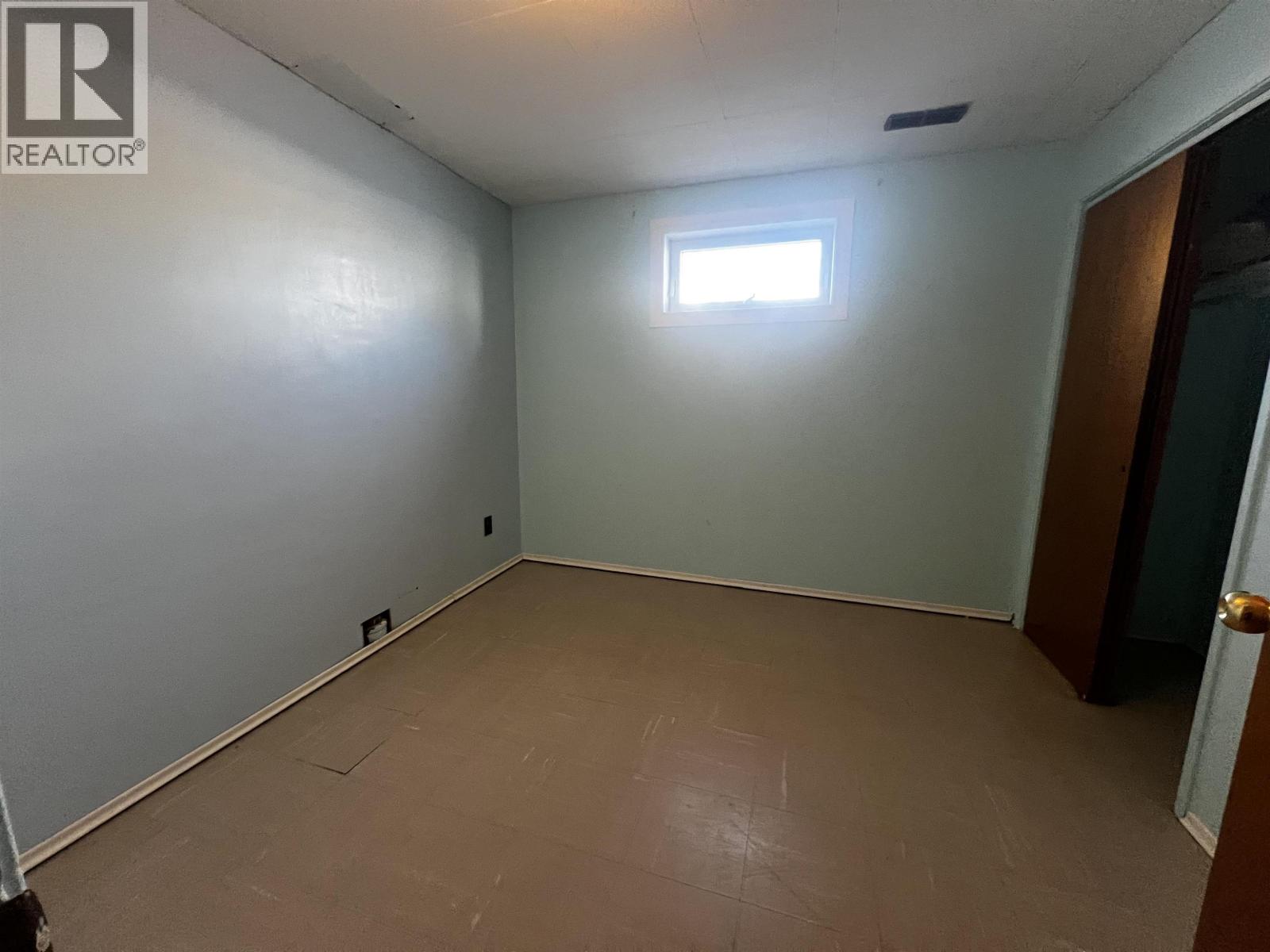 381 ENDAKO AVENUE, Fraser Lake