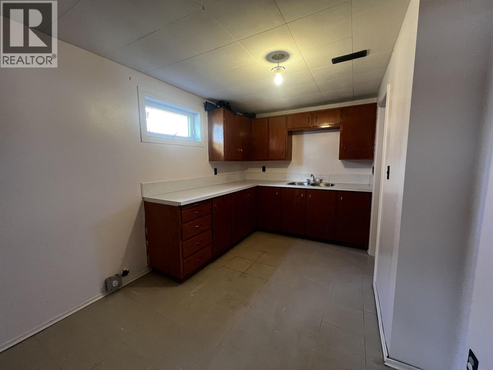 381 ENDAKO AVENUE, Fraser Lake