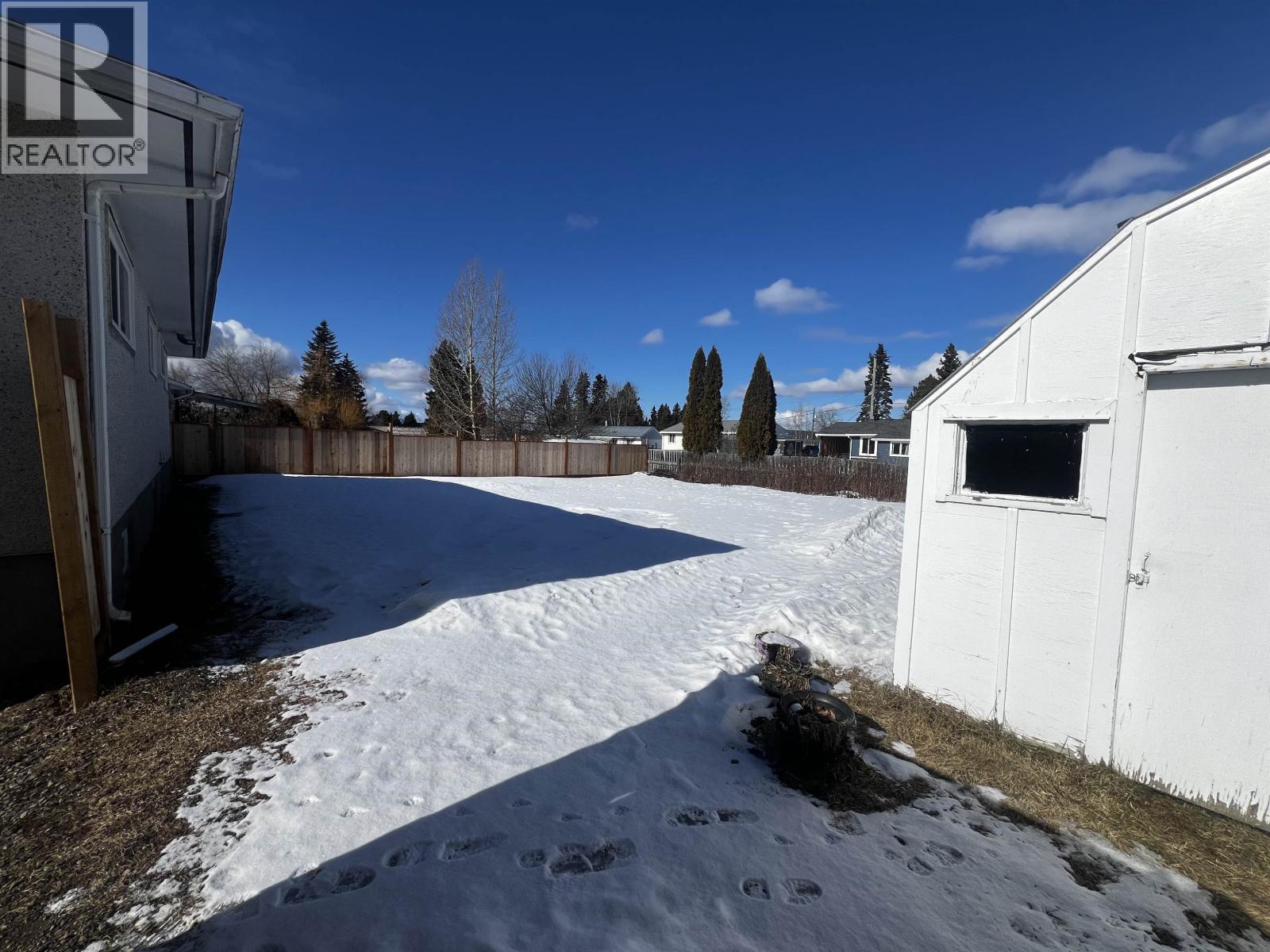 381 ENDAKO AVENUE, Fraser Lake